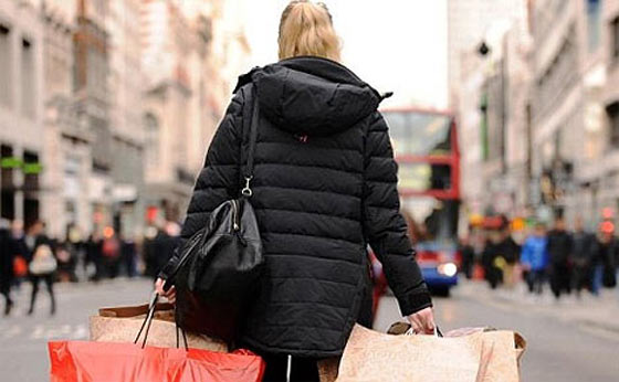 15 Tips For Staying Safe While Out Shopping